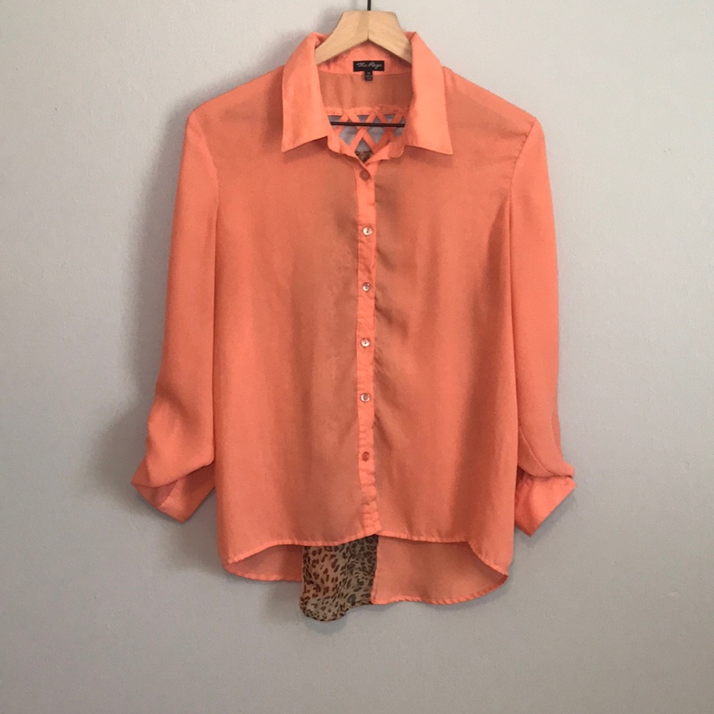 ✨Long sleeve button up shirt